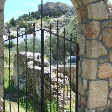 Semesterbostad Charming Traditional 1-Bed House In Rhodes Rhodes City